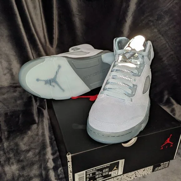 Jordan 5 Retro - Bluebirds (W) 6.5 - NEW - Picture 2 of 6